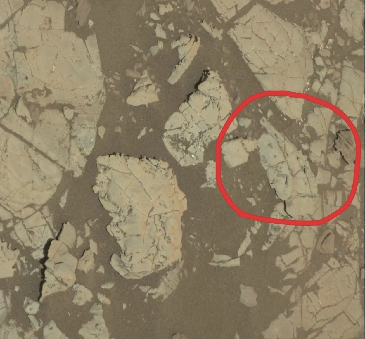 Curiosity Mastcam right image taken on Dec. 15, 2017.