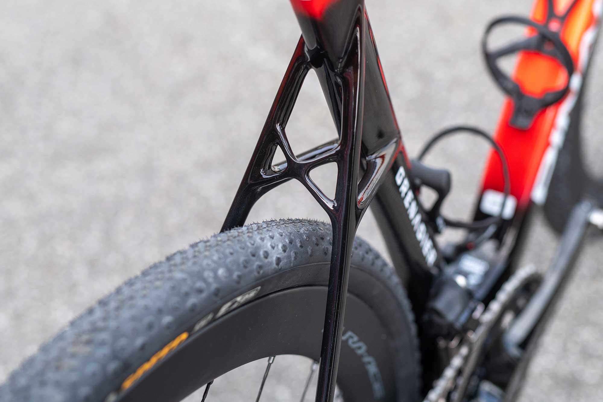 The details of the Pinarello Dogma X.