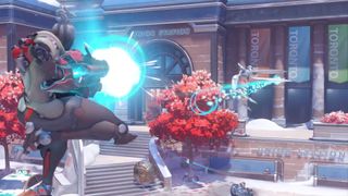 Overwatch 2's sojourn using her secondary fire on an echo