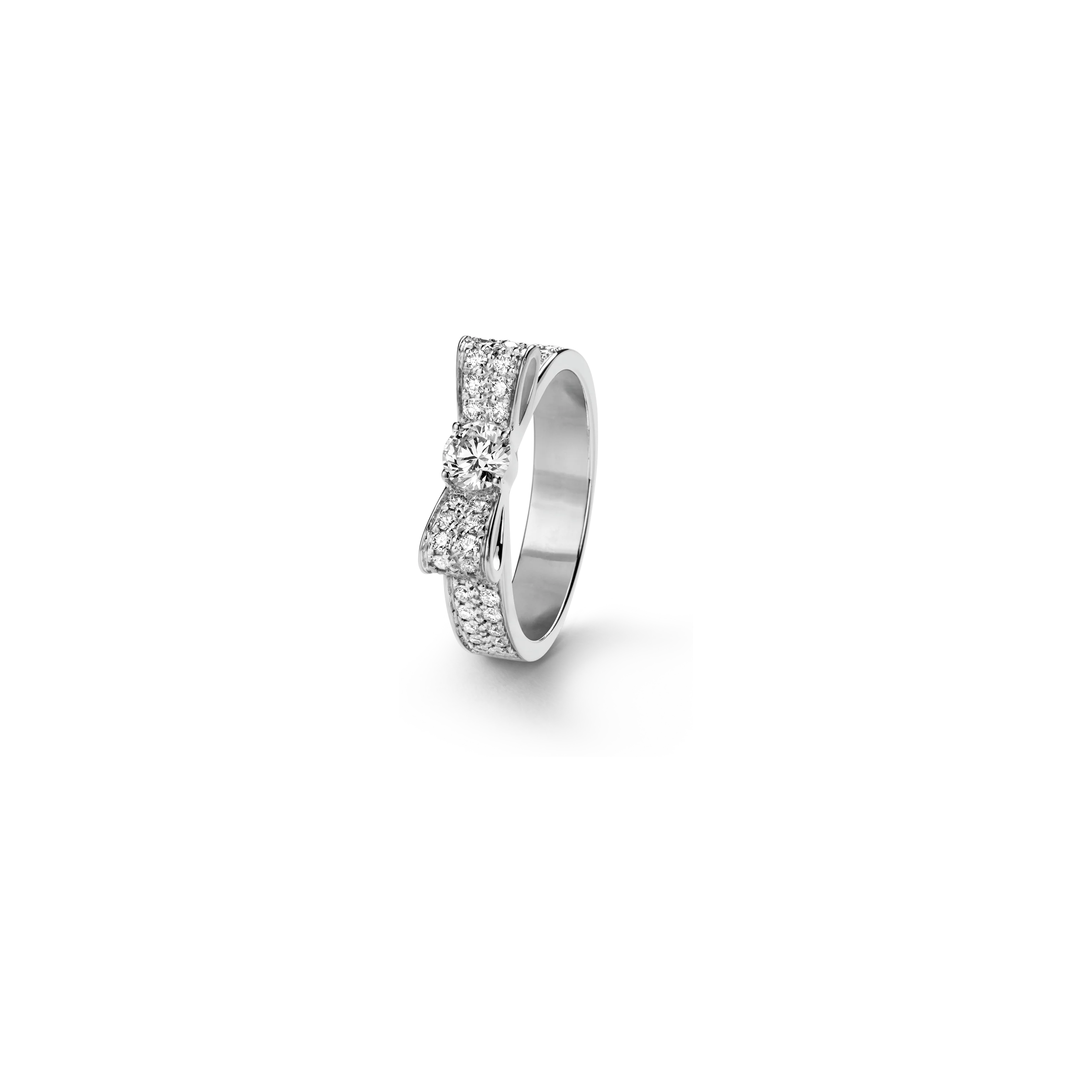 Chanel, Ruban Ring in 18K White Gold