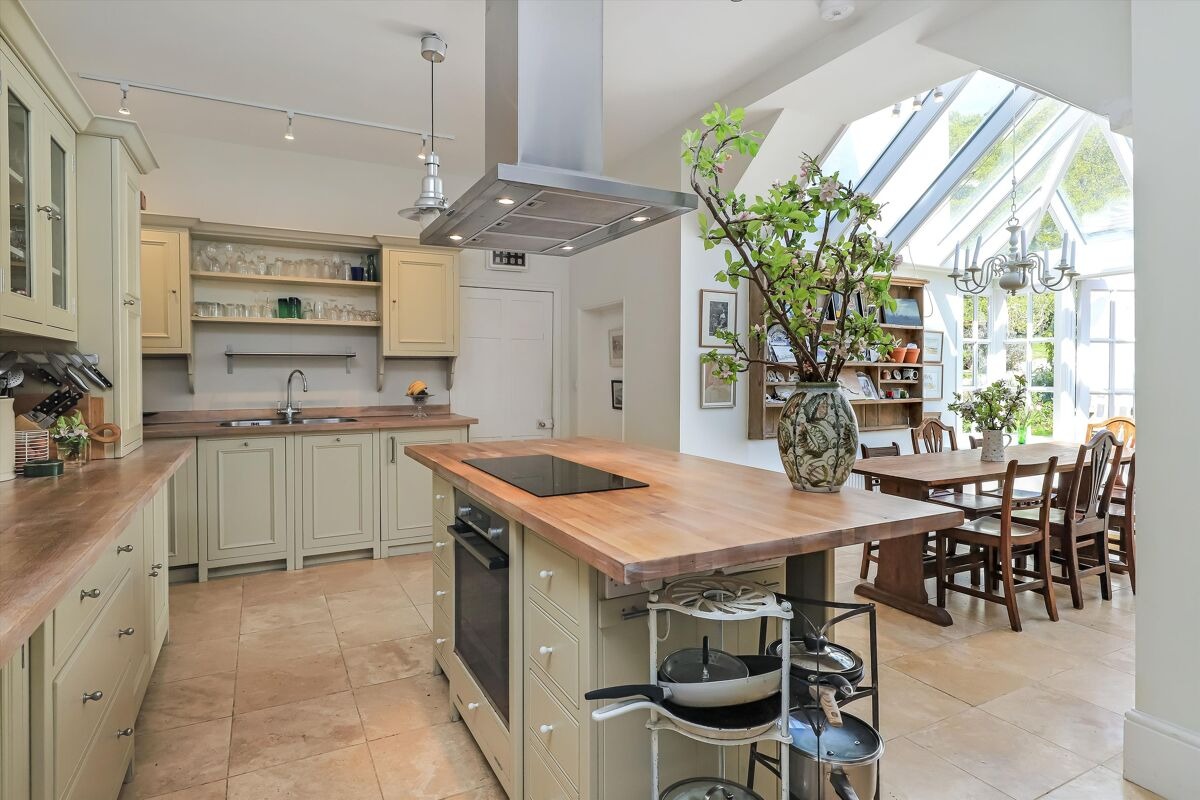 Property for Sale in Lymington in Hampshire
