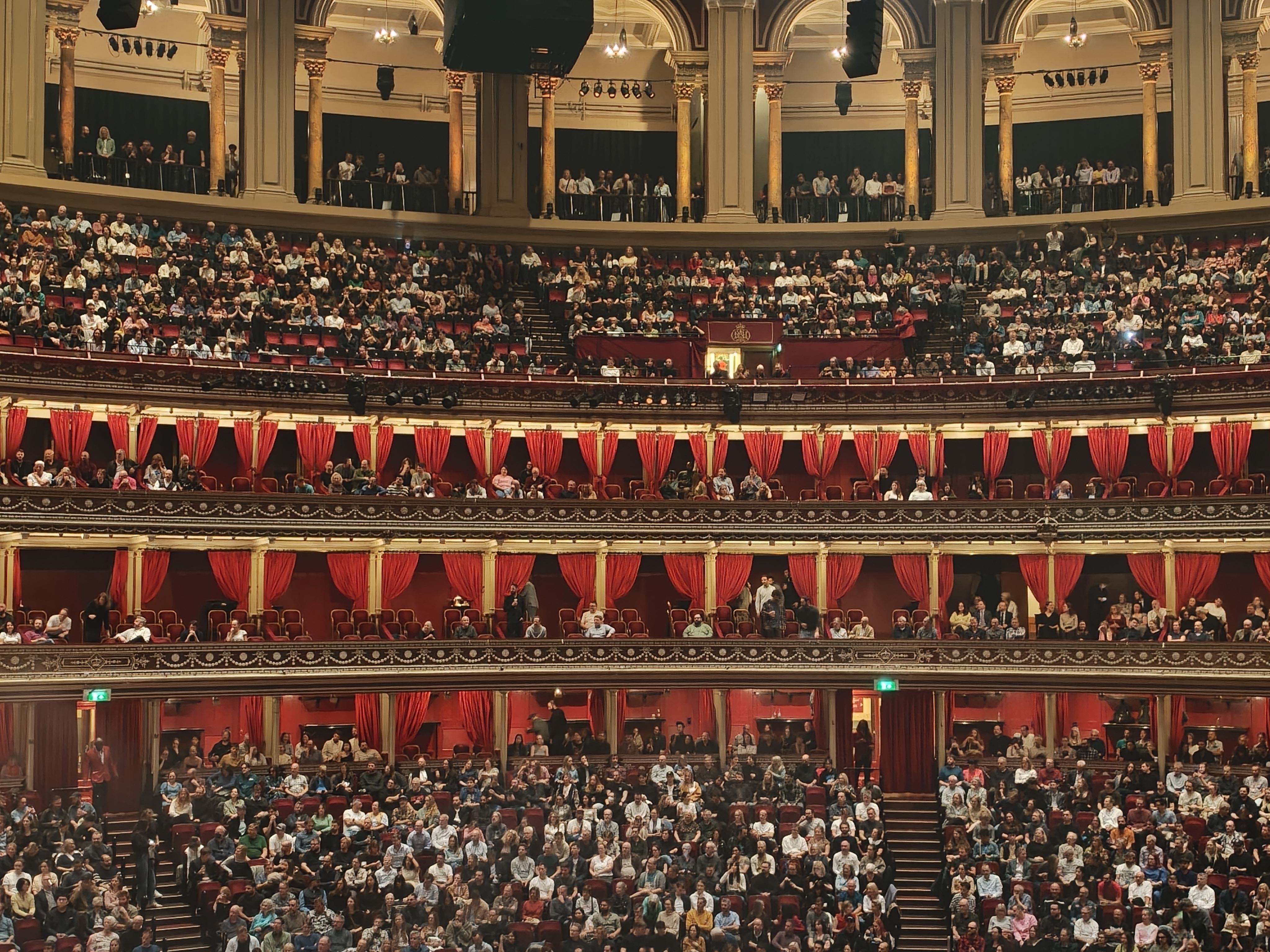 Oppo Find X9 Pro camera sample at Sigur Ros gig, Royal Albert Hall, London, September 2025