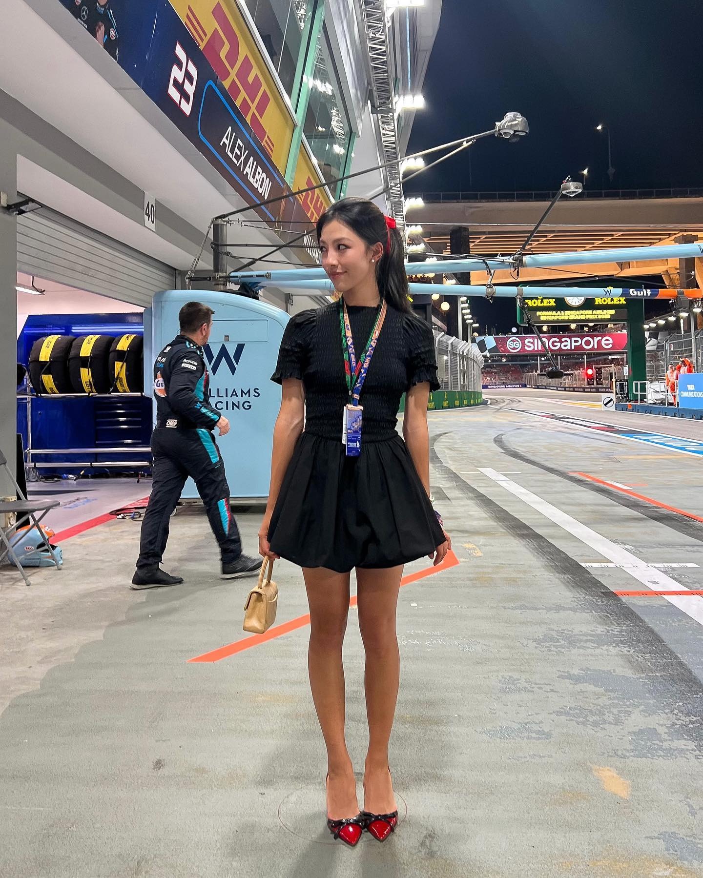 Influencer wears Formula 1 Grand Prix Outfit