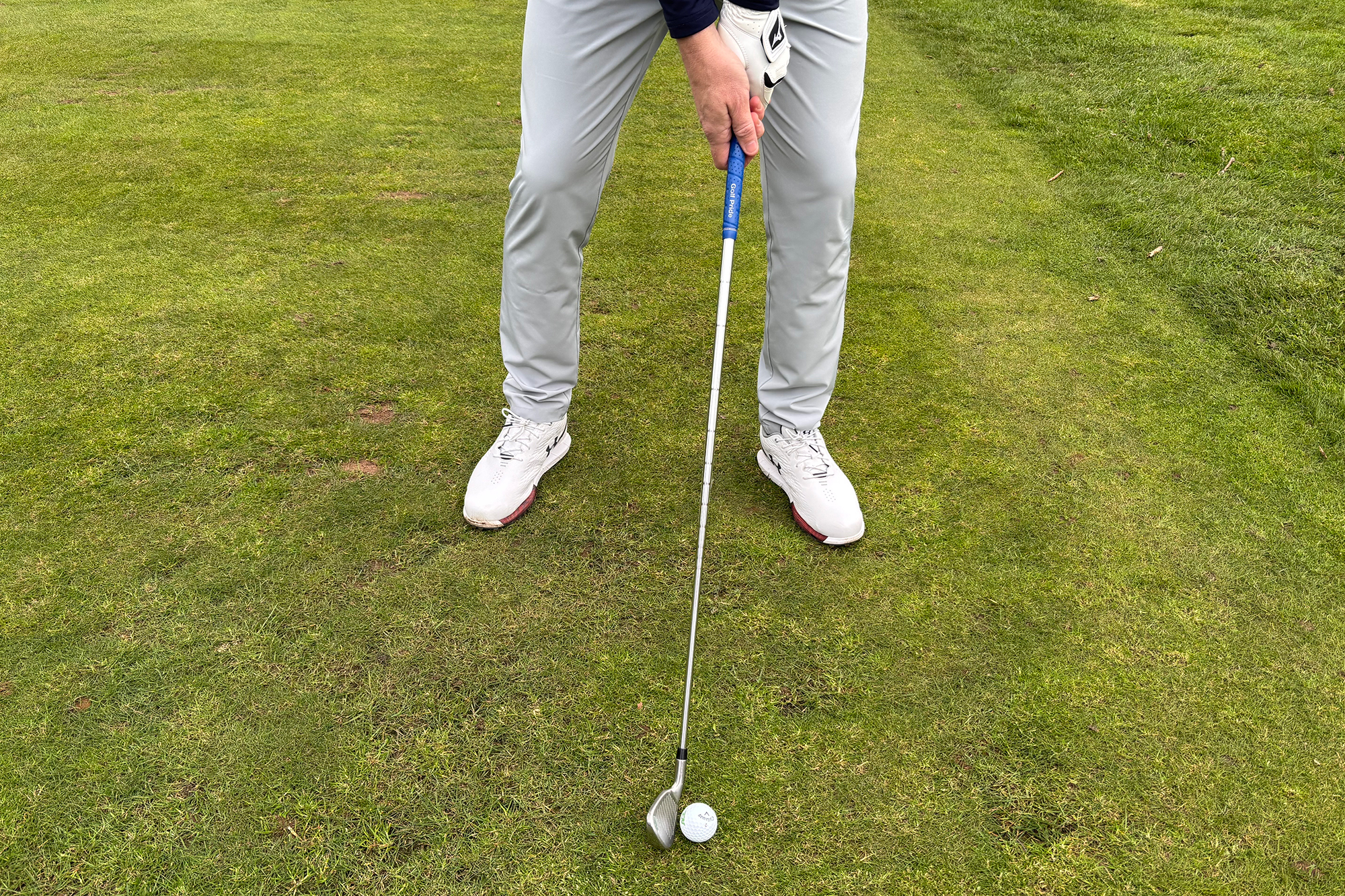 Ged Walters demonstrating how to flare the feet for improved hip rotation and ball striking