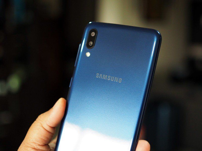 Samsung Galaxy M10 and M20 preview