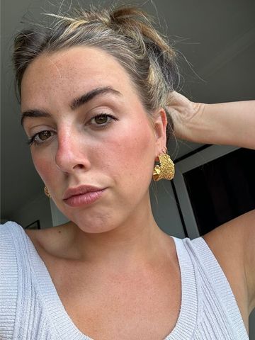 Clinique Nude Honey Almost Lipstick Reviewed Over a Week | Who What Wear