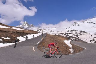 The leaders descend during stage 19 at the Giro d'Italia
