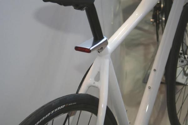 City Speed CS with rear light.