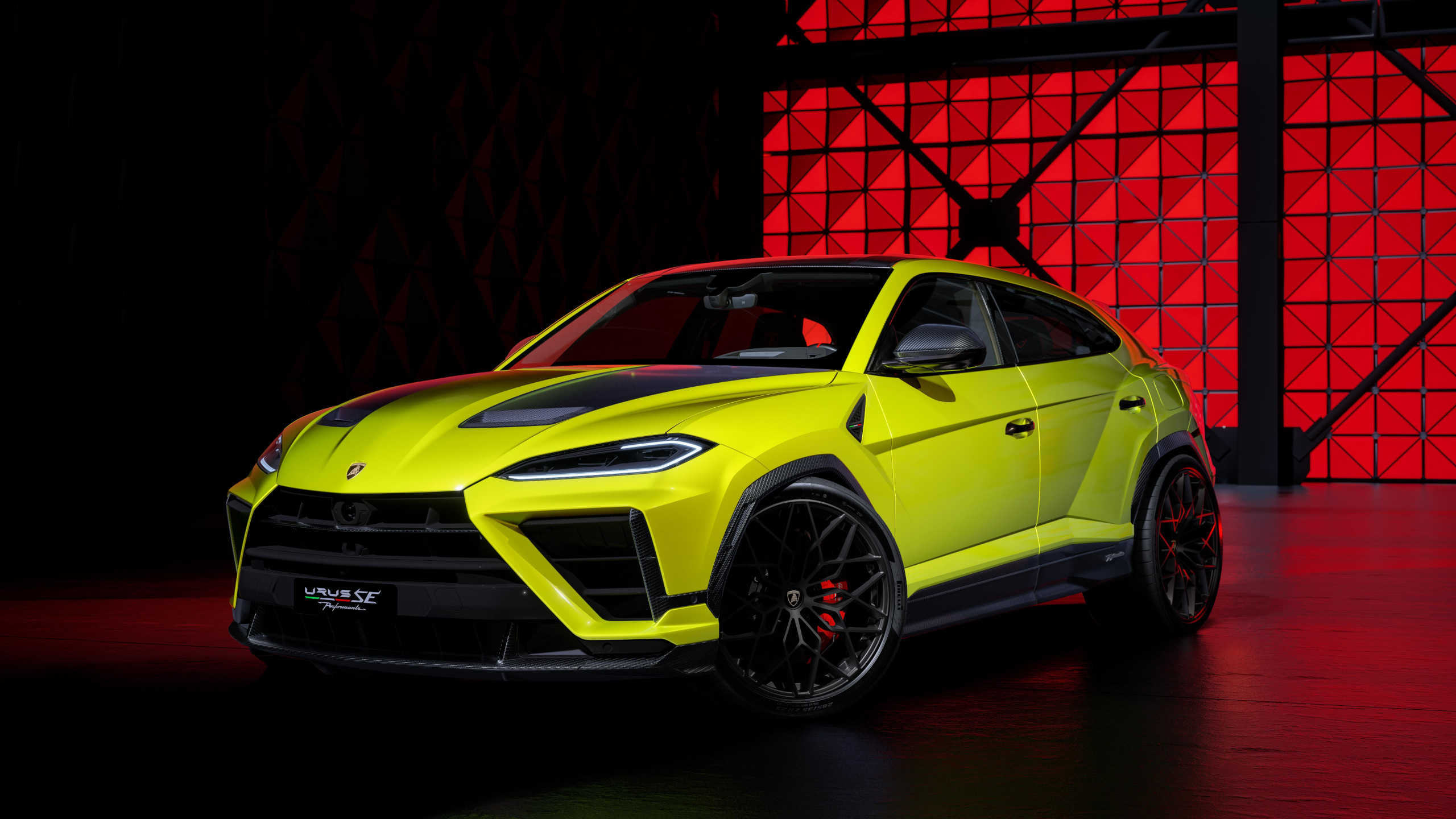 Lamborghini Urus SE Performante