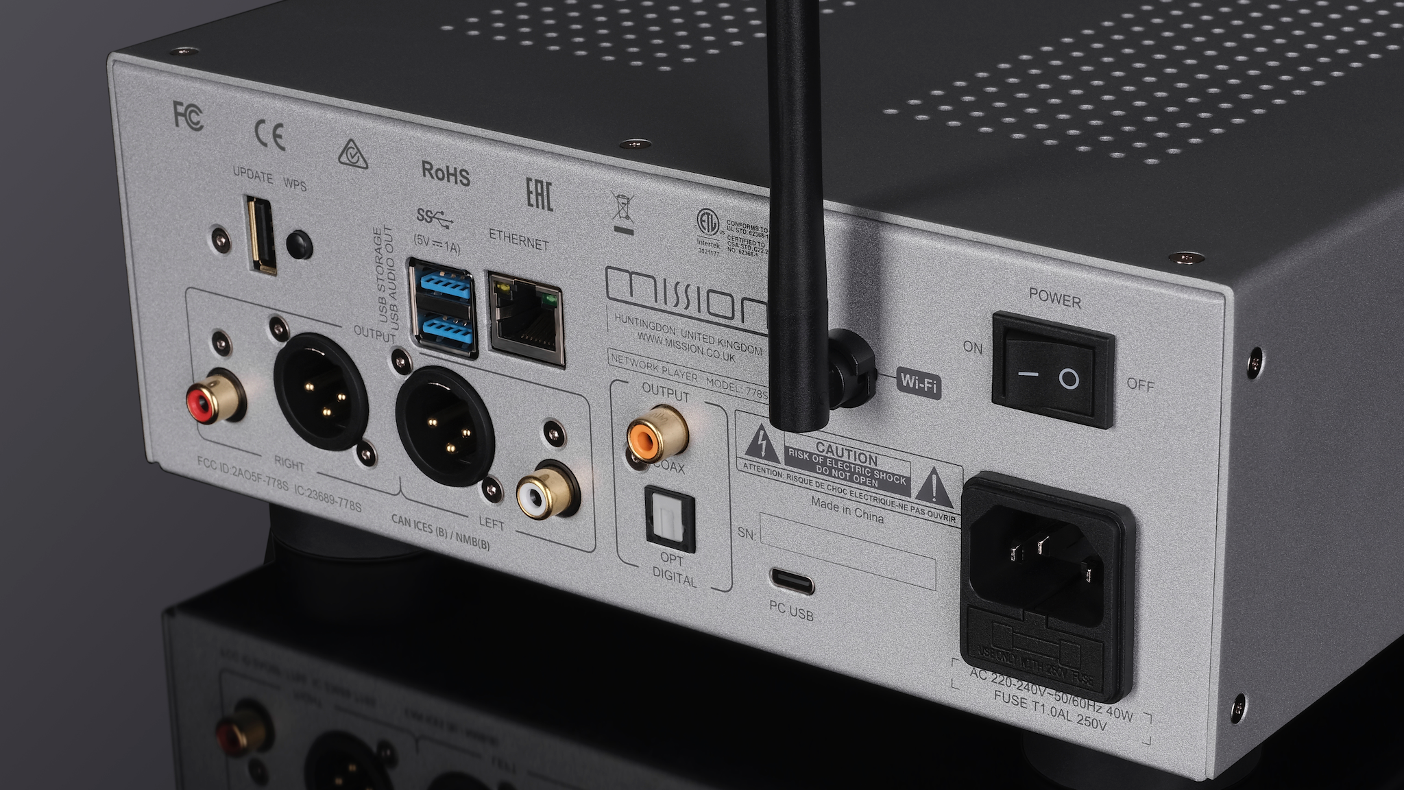 Mission 778S streamer in silver on a dark grey background