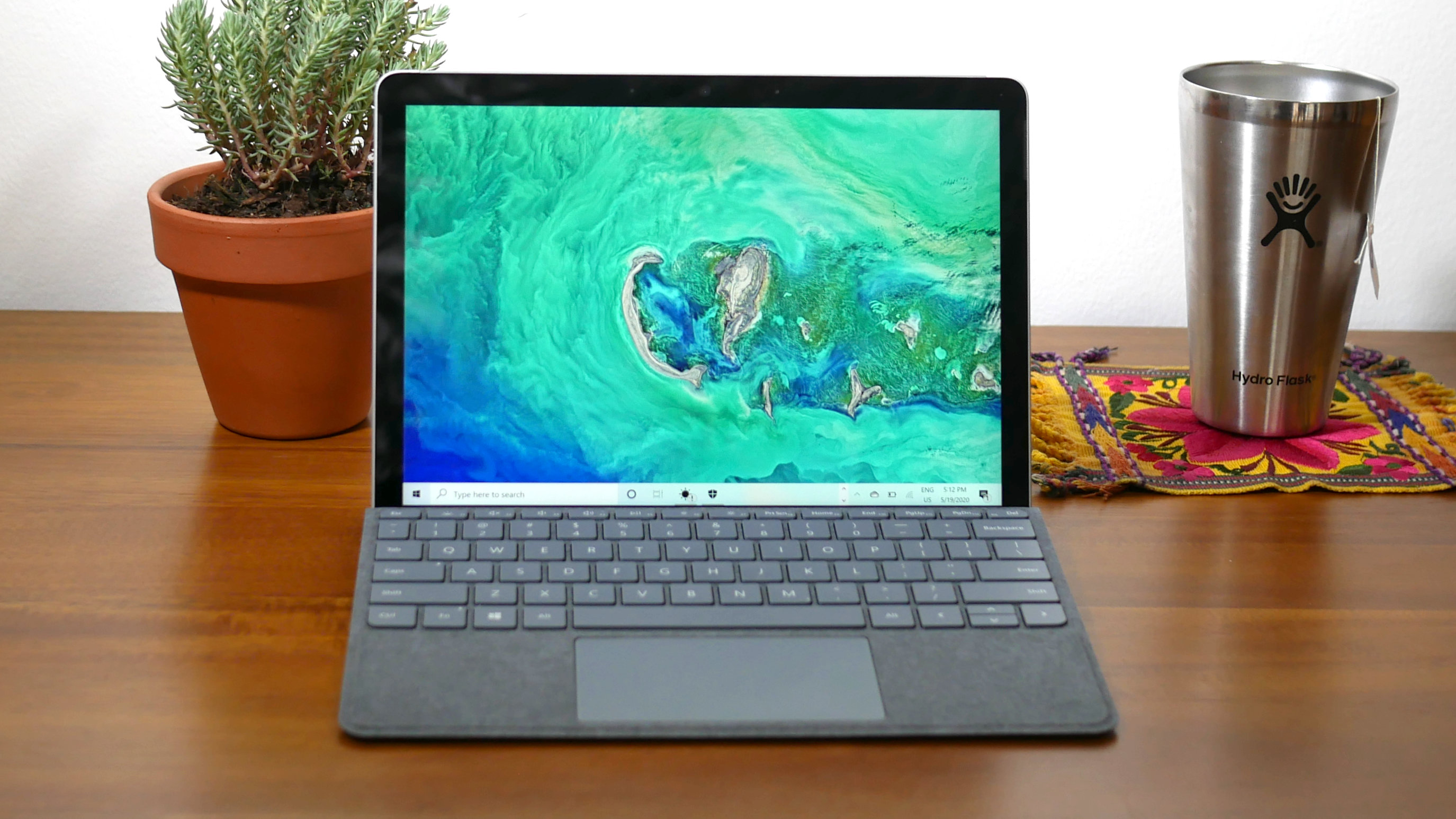 Surface Go 2 LTE Tablet, Intel Core m3 M3-8100Y, Intel HD Graphics 615, 8GB  RAM, 128GB SSD Storage, Windows 10 Pro, Platinum