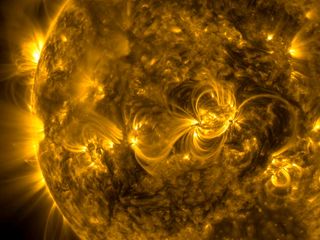 Magnetic Loops on the Sun, January 2015