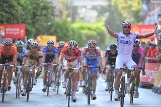 Yauheni Hutarovich wins Vuelta a Espana 2010, stage two