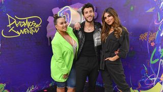 Premios Juventud Univision Chiquis Rivera, Sebastián Yatra, and Alejandra Espinoza host