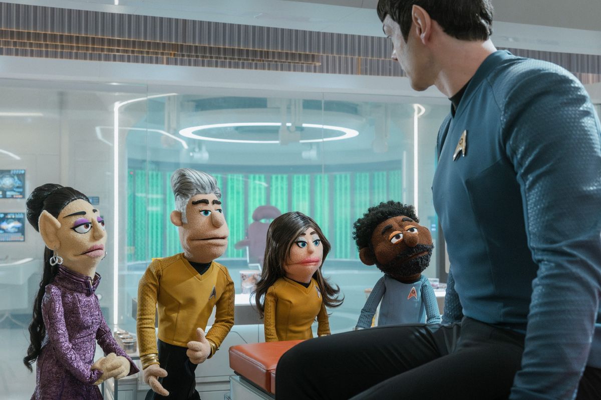 Spock confronts his crew and T'Pring who are all puppets.