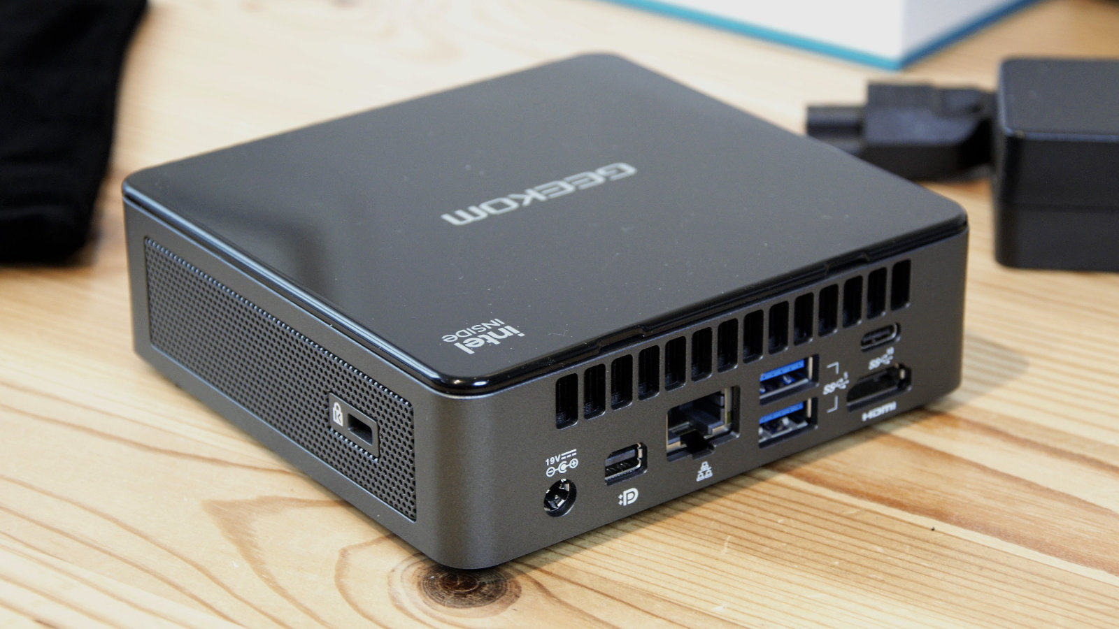 GEEKOM MiniAir 11 Mini PC