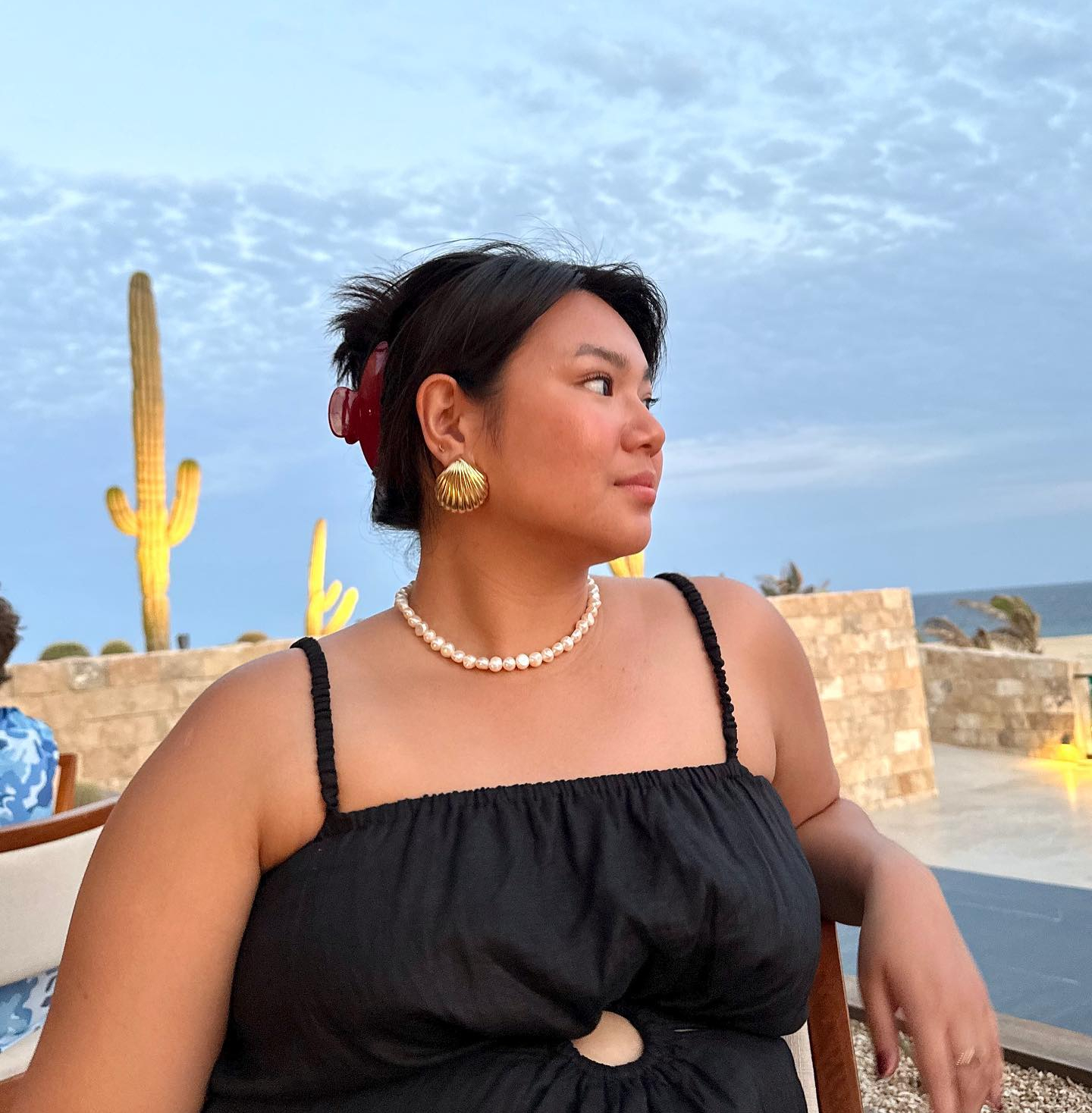 Photo of @marina_torres with glowing skin
