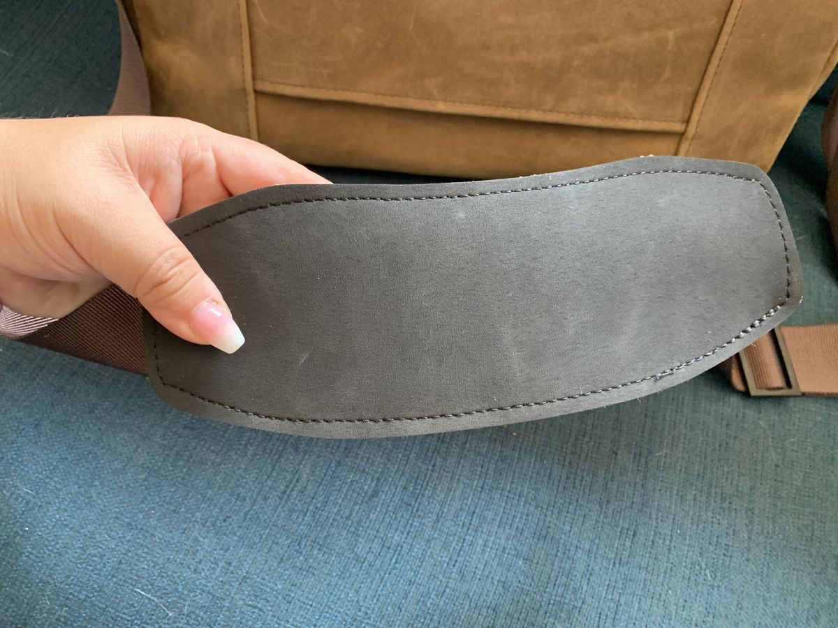 Waterfield Designs Executive Leather Messenger underside of leather shoulder pad