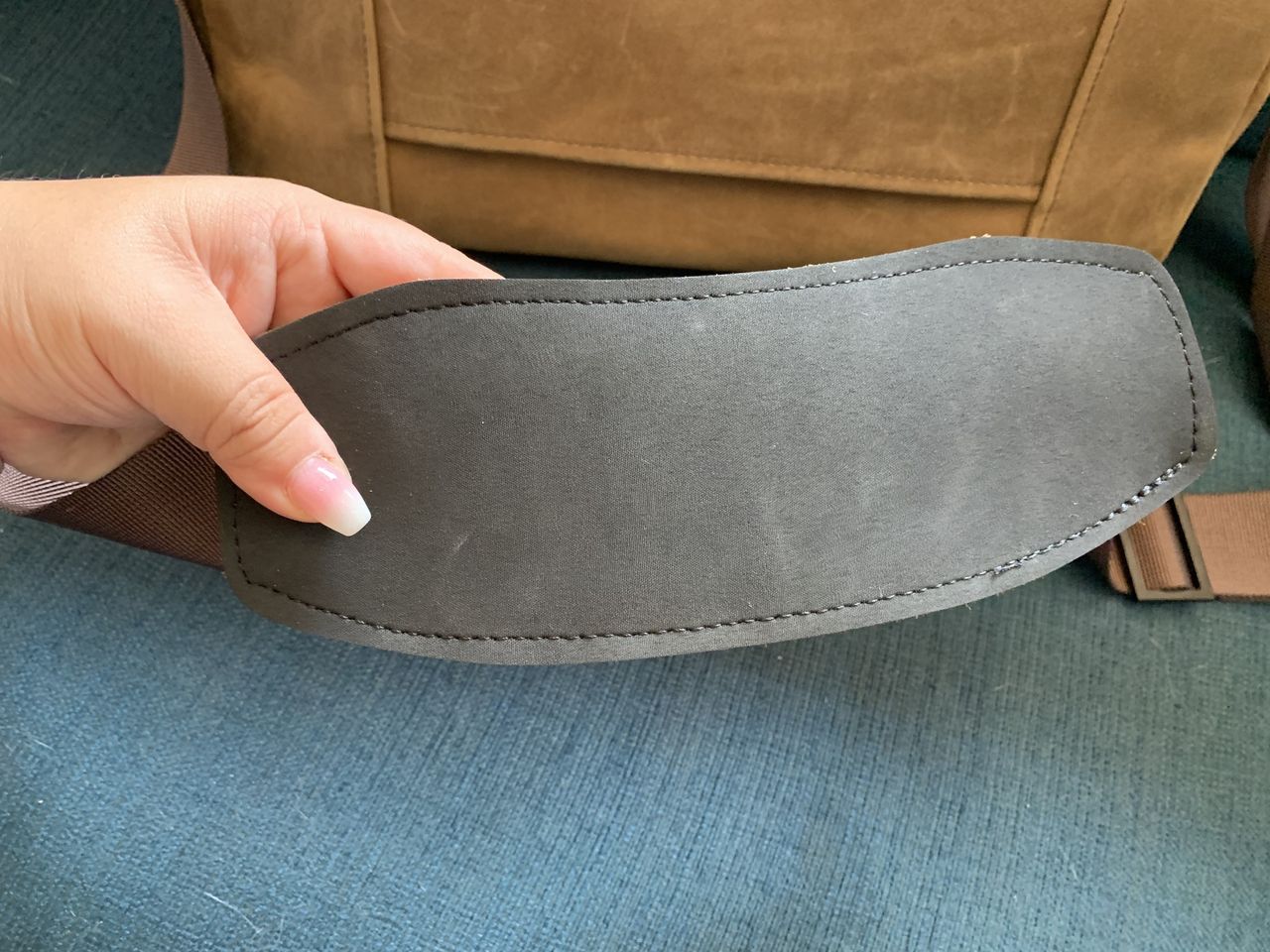 Waterfield Designs Executive Leather Messenger underside of leather shoulder pad
