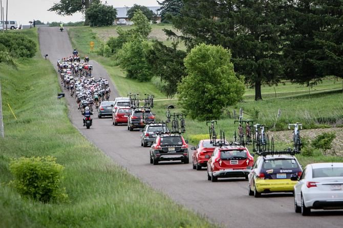 The men&rsquo;s field stayed together once the break got away