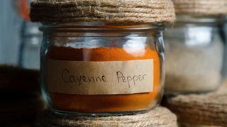 picture of a jar of cayenne pepper