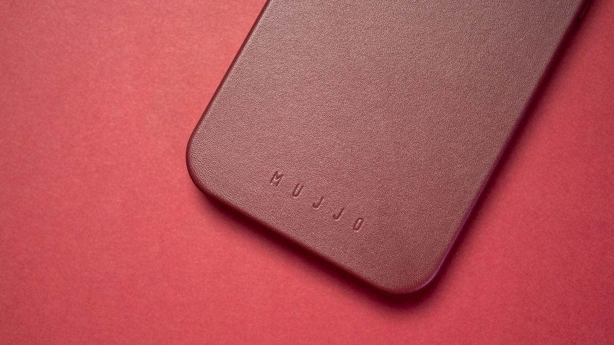Mujjo leather case iPhone 15 Pro Max