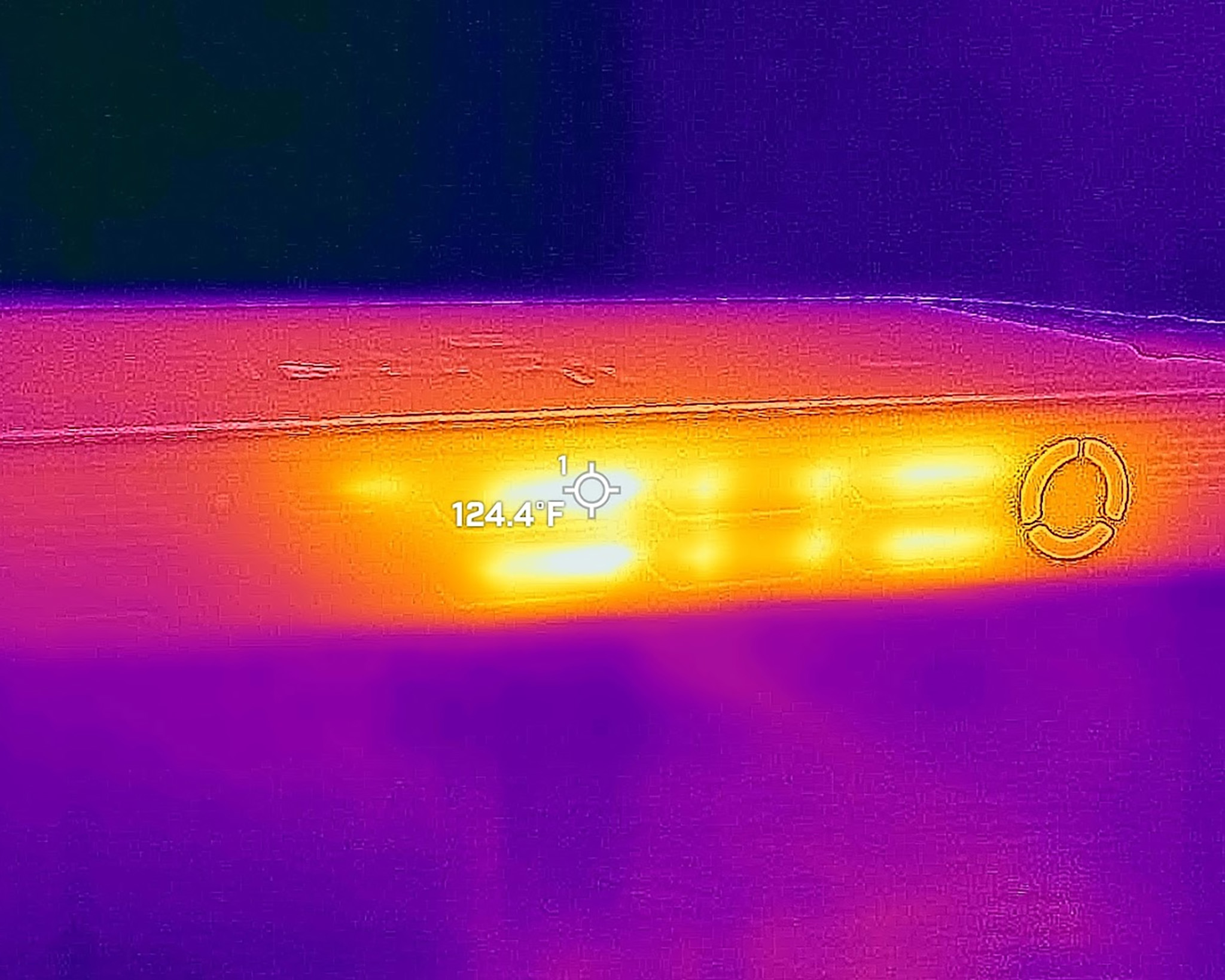 Thermal picture of the Lenovo Legion Go 2's vents measuring 124.4 degrees F.  