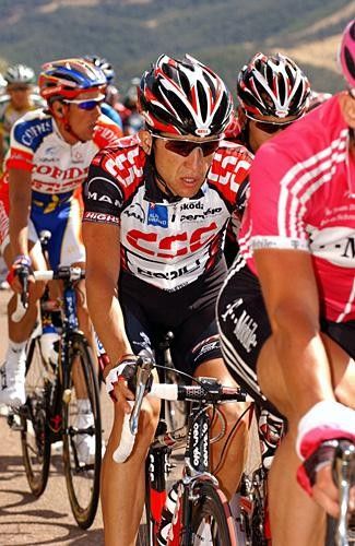 Carlos Sastre (CSC) looking tired