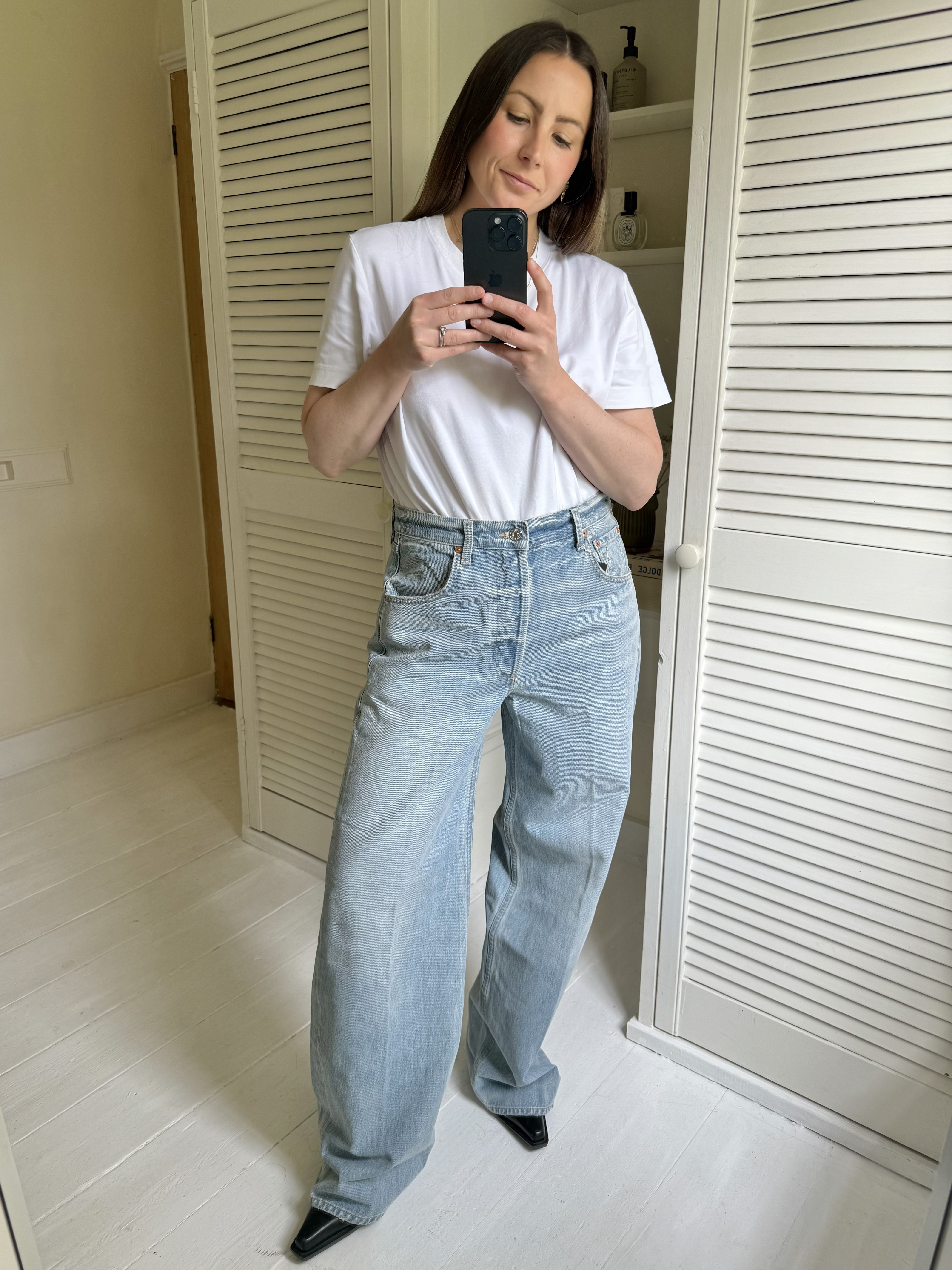 fashion editor wears citizens of humanity ayla jeans