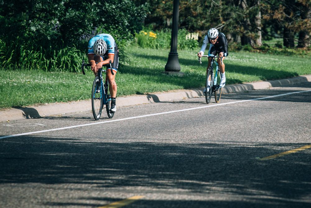 A rider catches his 30 second man on East River Road
