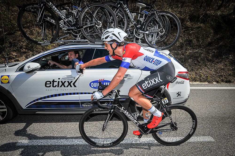 Niki Terpstra at the Etixx-QuickStep team care during stage 6.