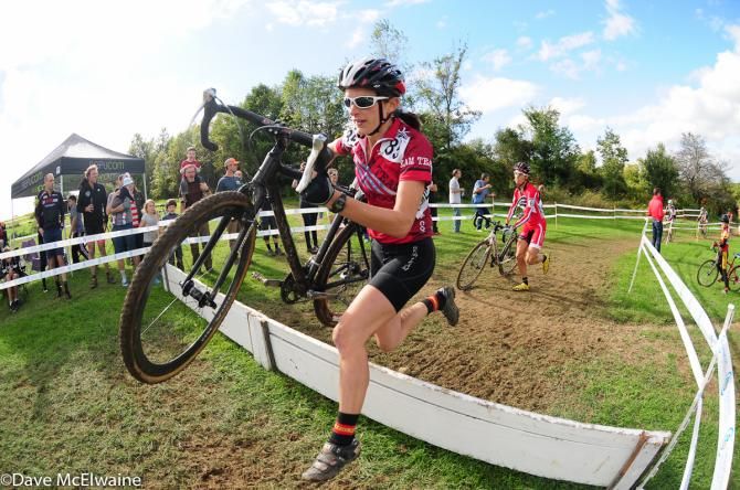 Kate Northcott (Beam Team Racing) followed by Lyne Bessette