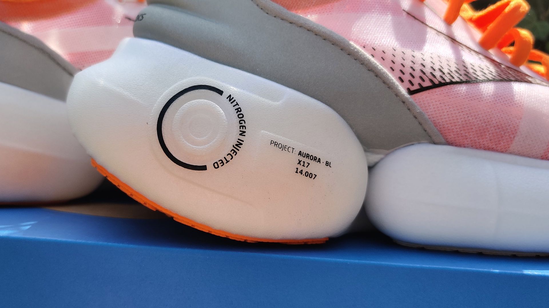 Brooks AuroraBL review running shoes gone wild T3