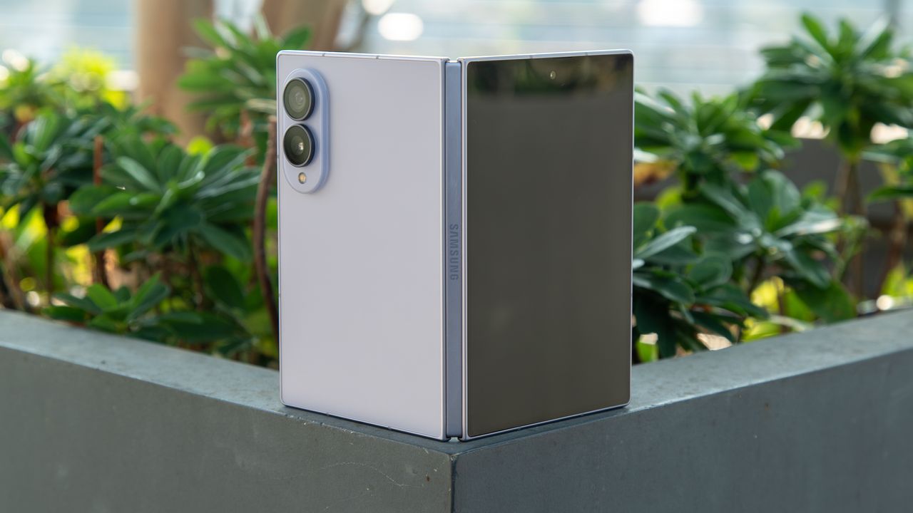 Galaxy Z Fold 8 on the corner of a planter