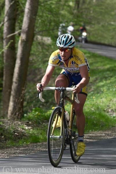 Pierre Drancourt (ESEG Douai) escaped on the Col de la Blossette.