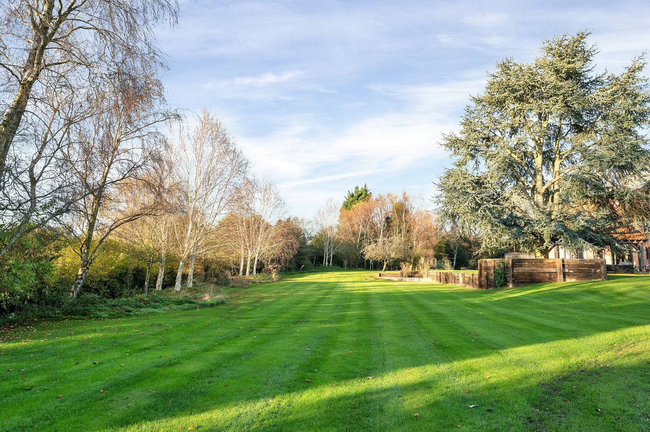 Images of Glebe Farm, Nottinghamshire