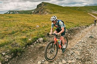 Logan Jones-Wilkins tries an integrated cockpit across some chunky gravel