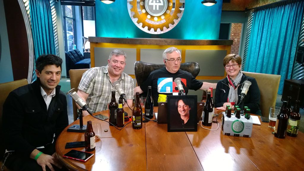 Daniel Rubino, Mary Jo Foley, Paul Thurrott and Leo Laporte talk Build