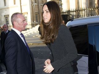 Kate Middleton pays tributes to Nelson Mandela with Prince William