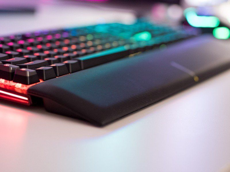 Corsair K100 RGB Keyboard review