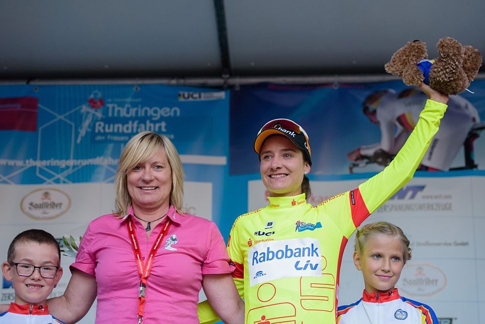 Marianne VOs (Rabo Liv) takes the leader's jersey after her stage win at Th&uuml;ringen Rundfarht 2016 - Stage 1