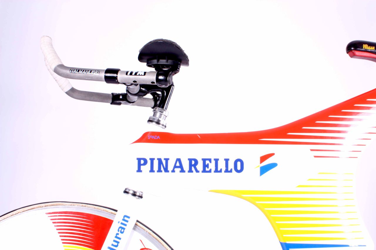Miguel Indurain would win the Seraing time trial at the 1995 Tour de France on a road version of the Espada.