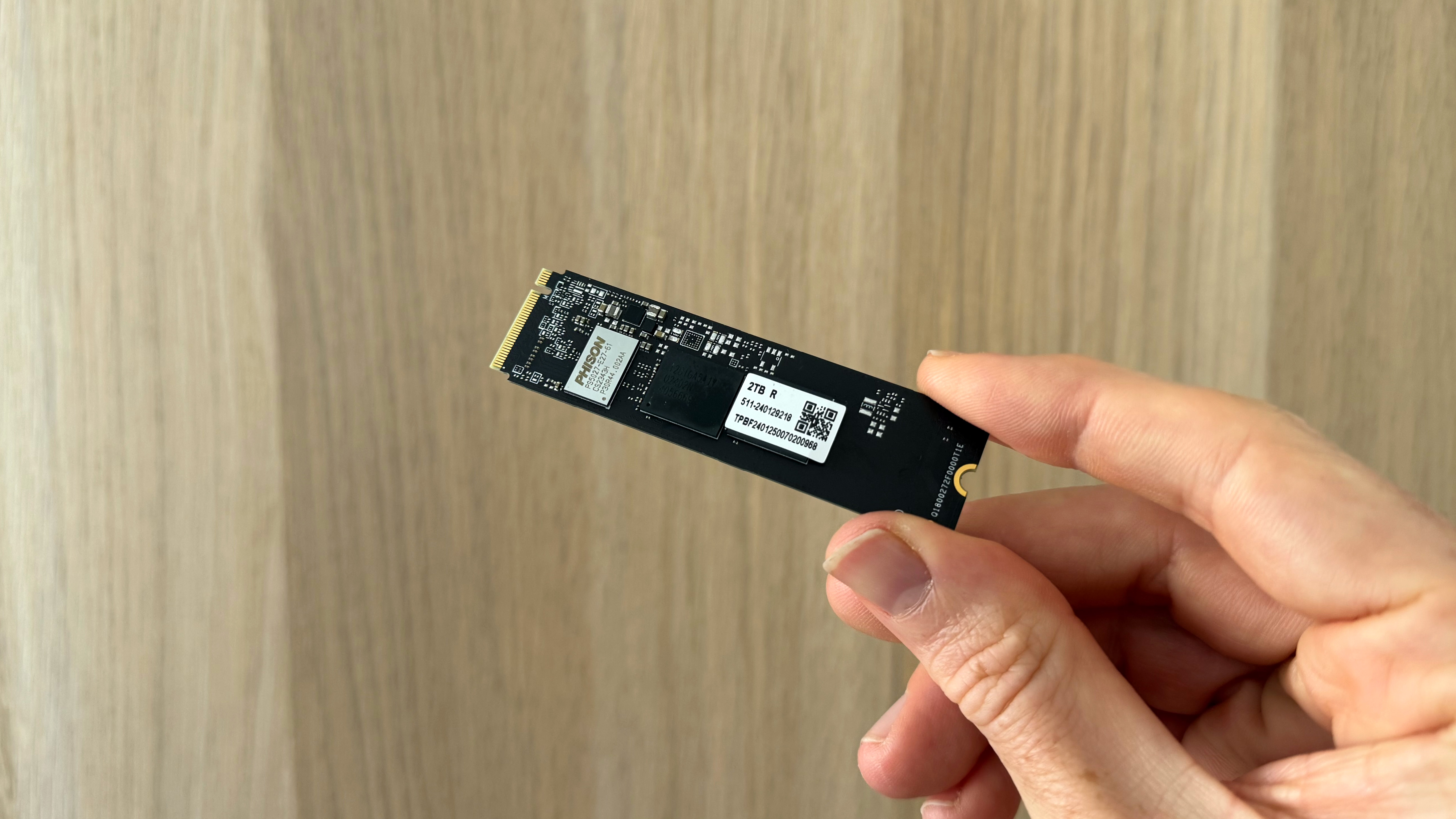 The rear side of the T-Force A440 Lite