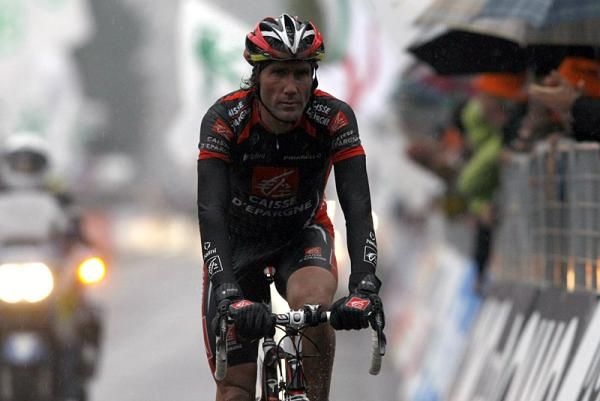 Pablo Lastras Garcia (Caisse d'Epargne) attacked from the chase group to finish alone in third place.