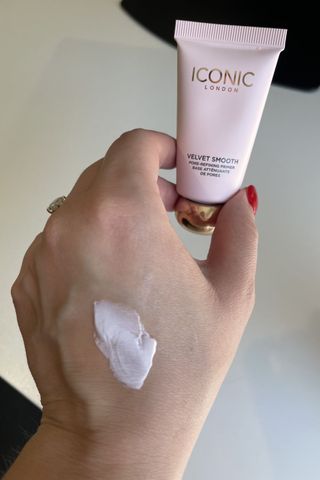 ICONIC LONDON Velvet Smooth Pore Refining Primer