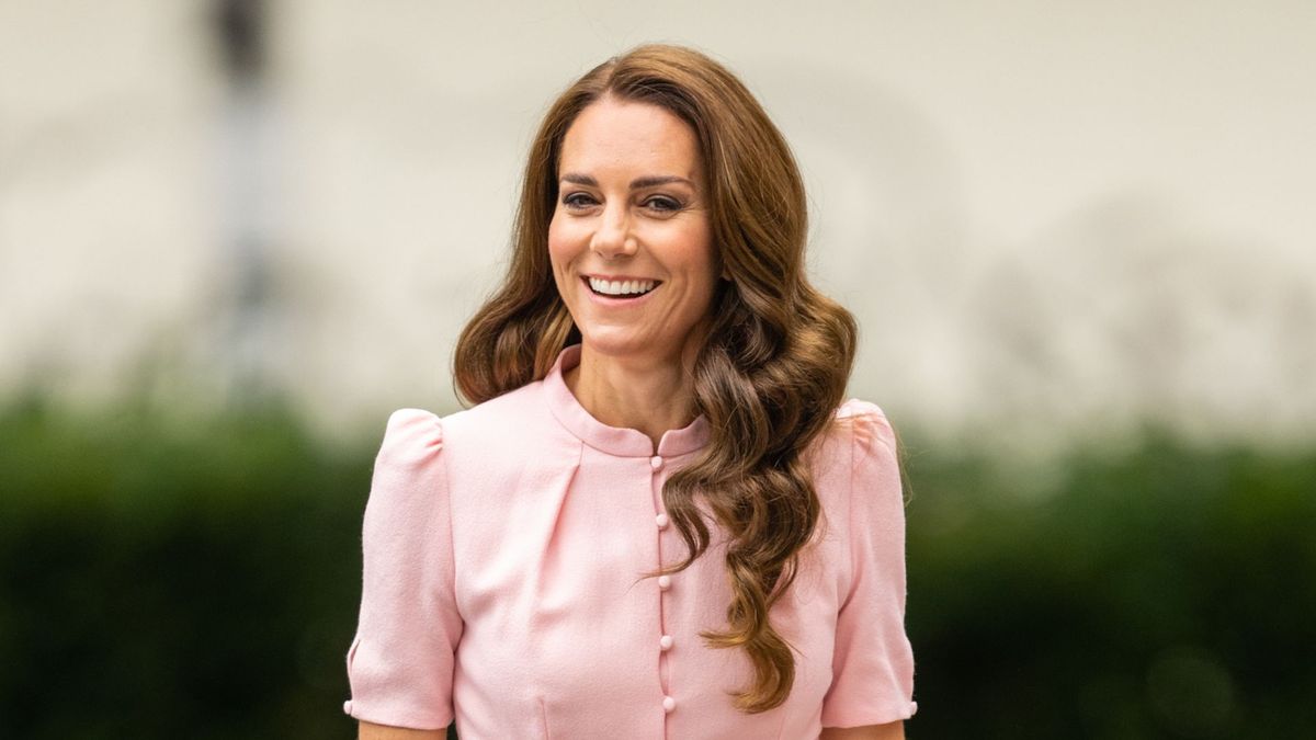 Royal fans are 'exhausted just looking at' Kate Middleton's busy schedule as they voice worries that she is working too much - Vimarsana News