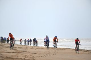 OOSTENDE BELGIUM JANUARY 31 Fem Van Empel of The Netherlands Josie Nelson of United Kingdom Blanka Vas Kata of Hungary Sand Sea Peloton during the 72nd UCI CycloCross World Championships Oostende 2021 Women U23 UCICX CXWorldCup Ostend2021 CX on January 31 2021 in Oostende Belgium Photo by Luc ClaessenGetty Images