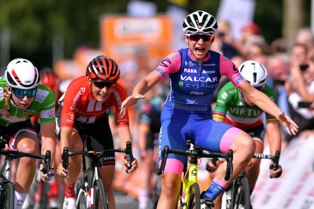 Chiara Consonni (Valcar-Cylance) wins stage 5 at Boels Ladies Tour