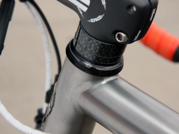 The Cane Creek AER headset uses a Norglide bushing up top instead of conventional ball bearing.