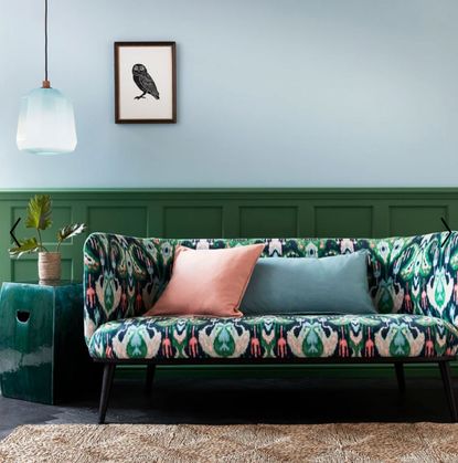 Velvet sofa: Velvet furniture